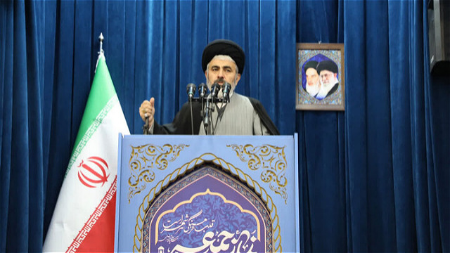 ادعیه و مناجات شعبانیه موجب خلوص قلبی انسان میشود