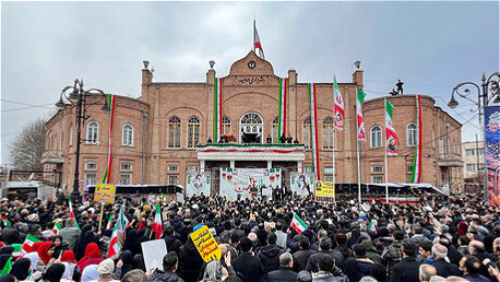 حضور باشکوه آذری ها در 22بهمن بارانی